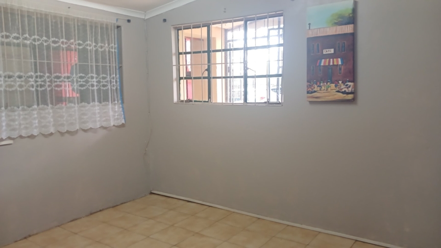  Bedroom Property for Sale in Vredenhof Sh Free State